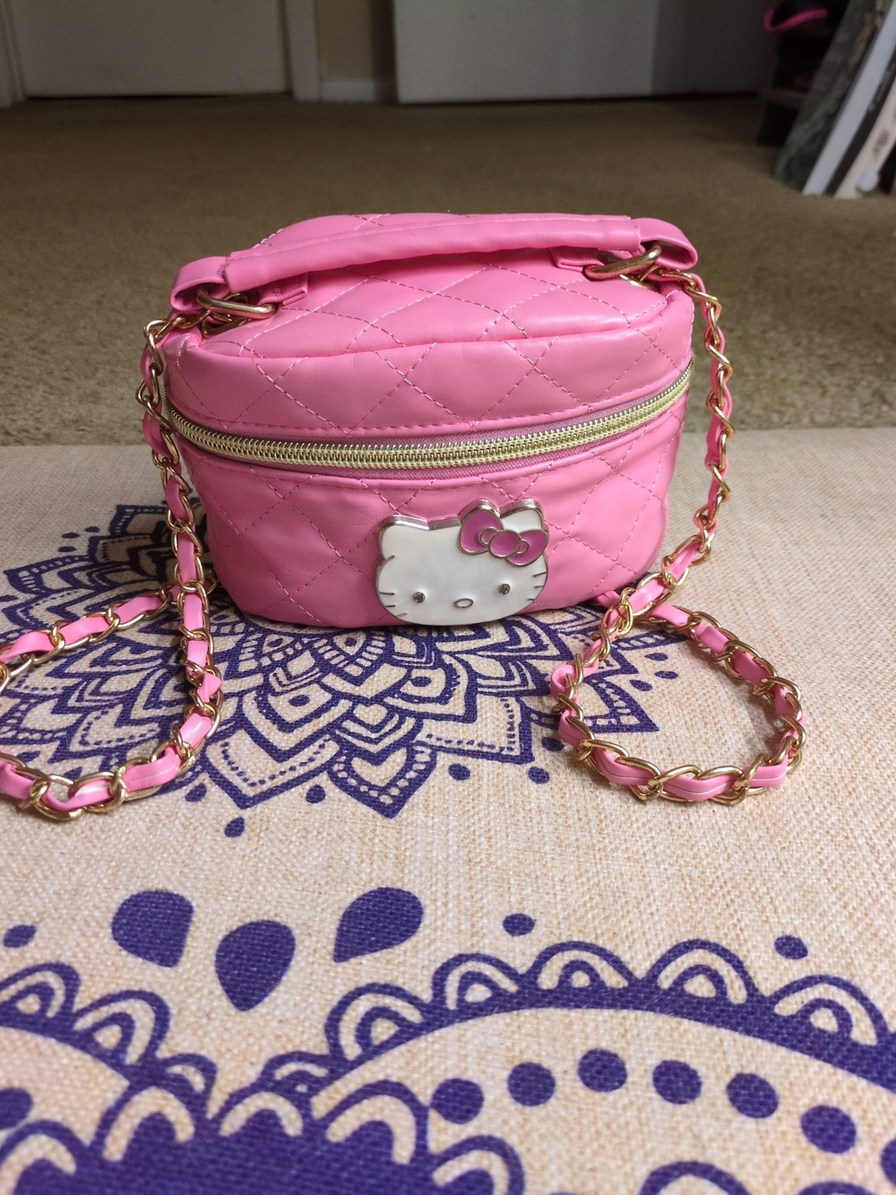 Hello Kitty Quilted Mini Pink Crossbody Bag